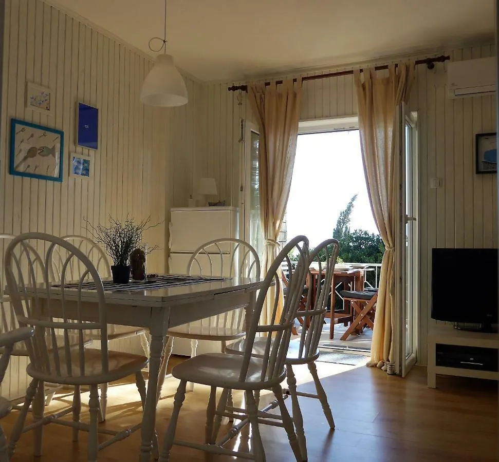 Apartment Car Novi Vinodolski